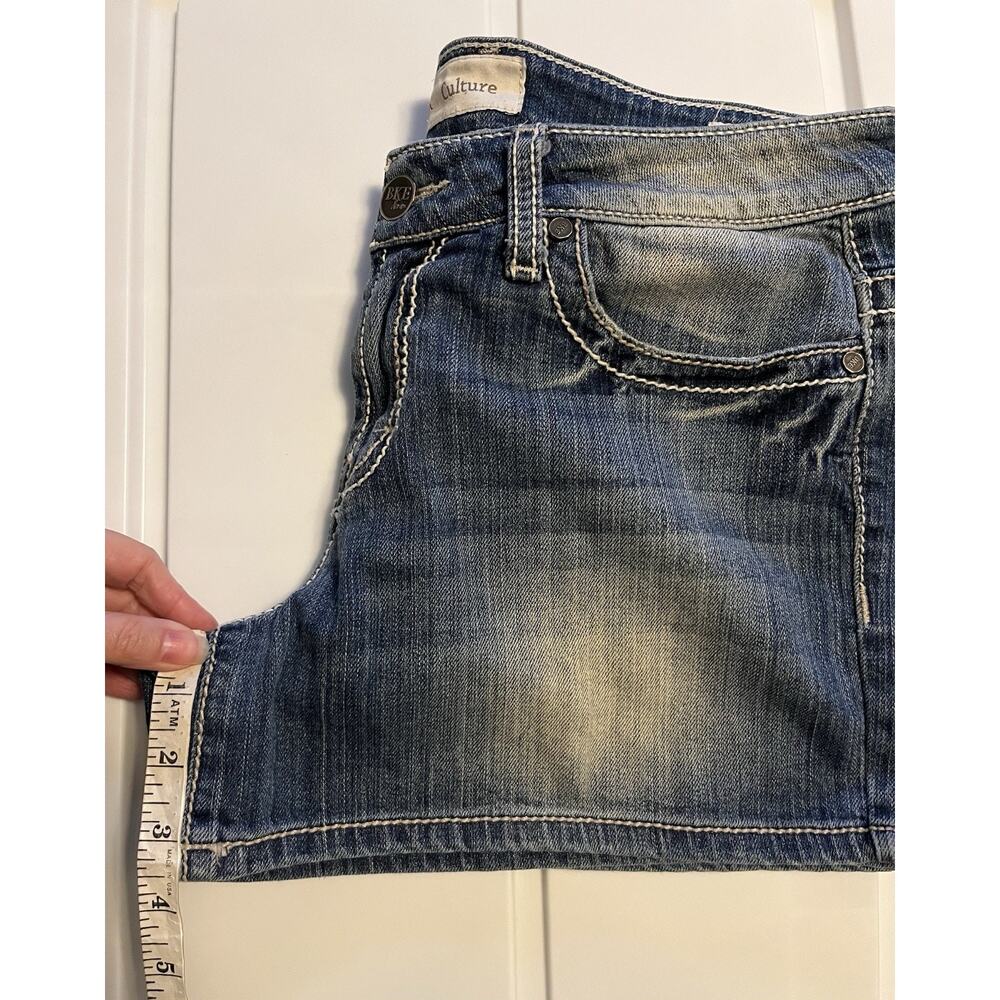 BKE Culture Denim Jean Shorts Blue 3.5” Inseam Women’s Size 29 See Measurements - Picture 10 of 10